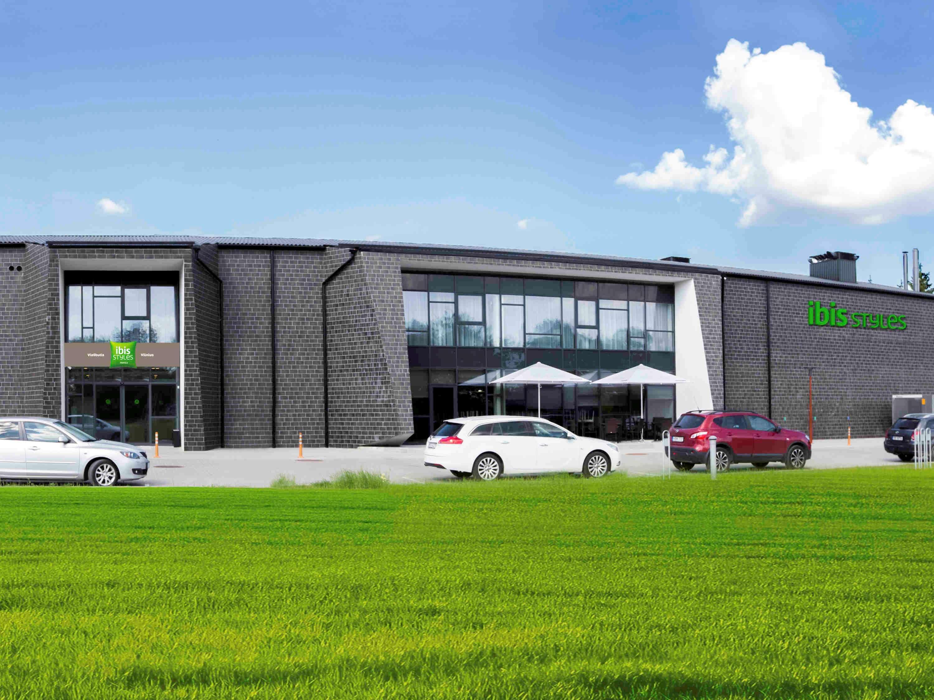 Ibis Styles Vilnius Hotel Exterior foto